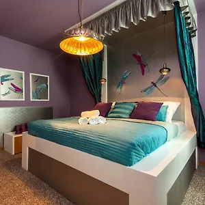lovely-prague-apartments-truhlarska.praguehotelsweb.com/